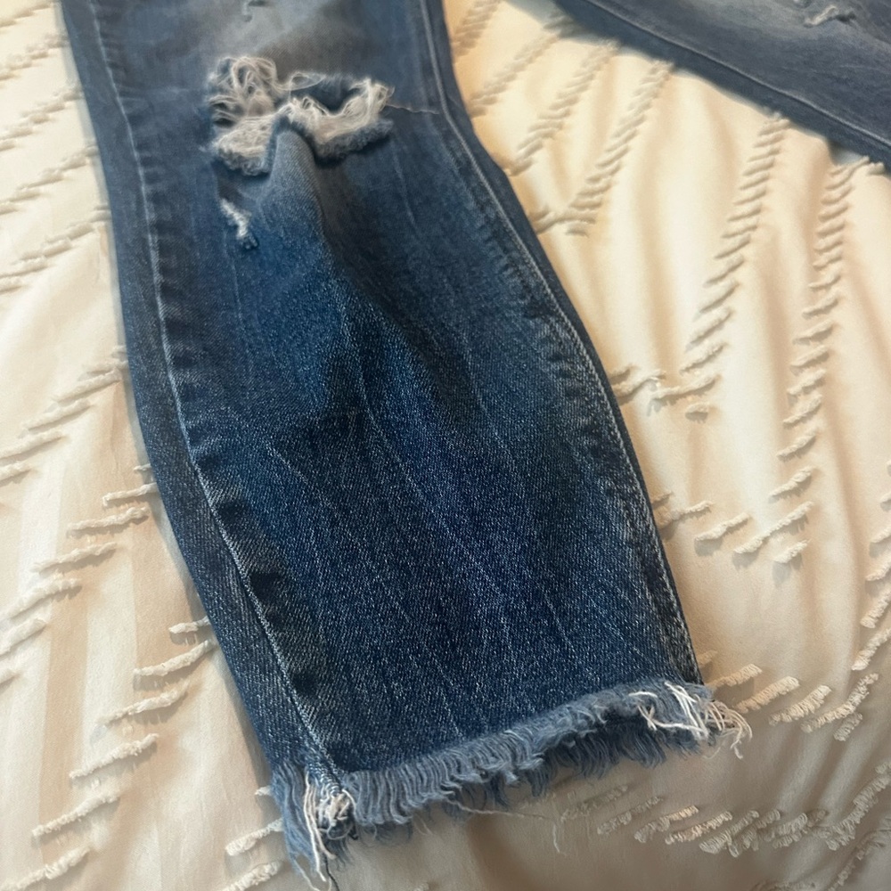Distressed Blue Jeans - Picture 2 of 8